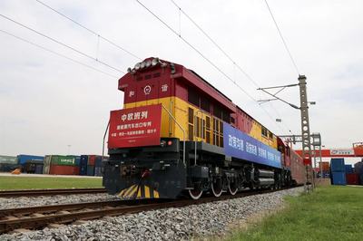陜西中歐班列汽車出口專列實(shí)現(xiàn)常態(tài)化運(yùn)輸，助推貨物進(jìn)出口高質(zhì)量發(fā)展